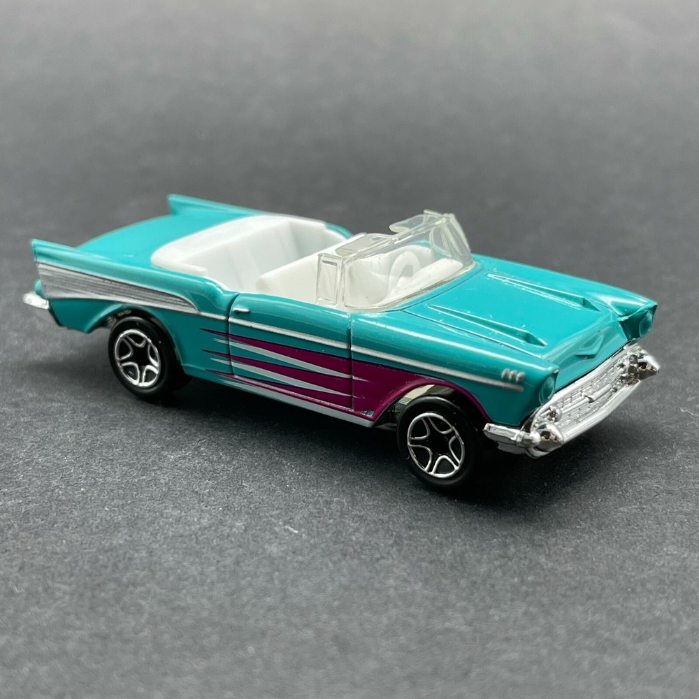 Matchbox 1957 '57 Chevrolet Chevy Bel Air 2 Dr Convertible Car Teal Diecast 1/66